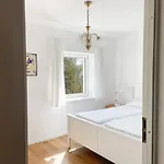 Duzy Apartament Z Ogrodkiem I Parkingiem By Noclegi Renters * Gdynia