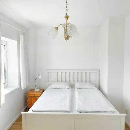 Appartamento Duzy Z Ogrodkiem I Parkingiem By Renters